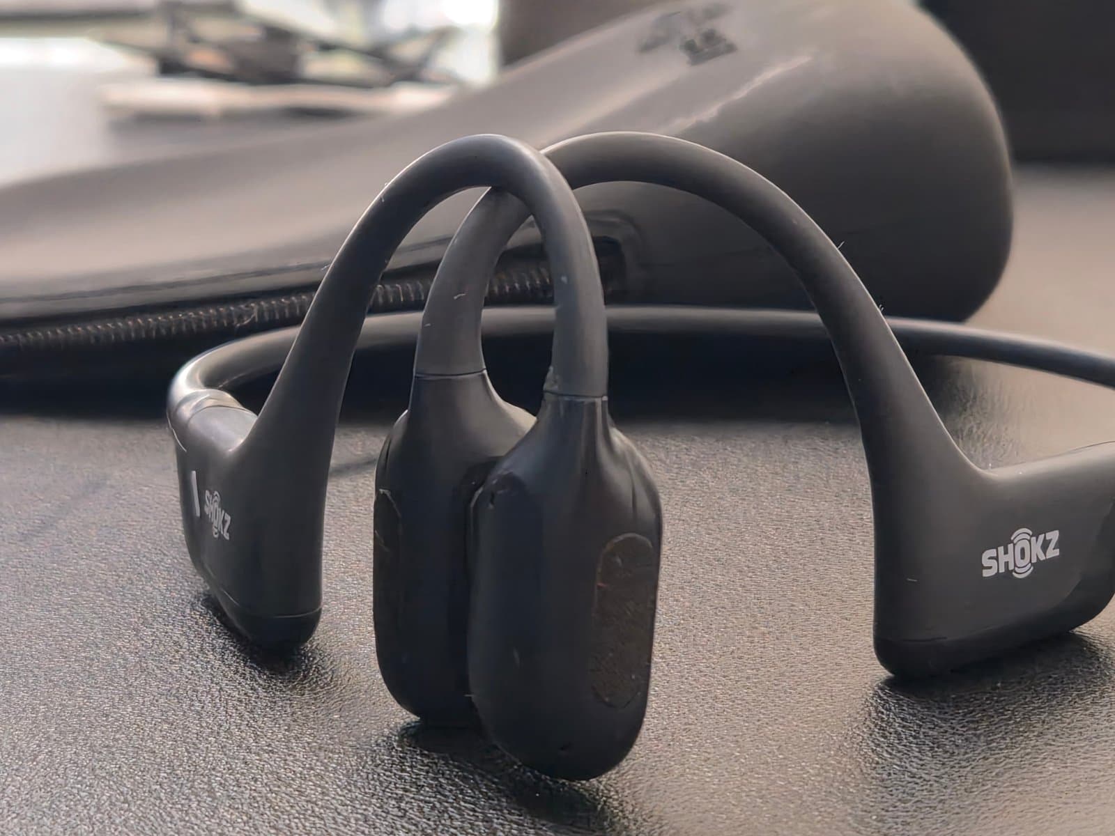 Shokz OpenRun Pro — photo 1 of 4