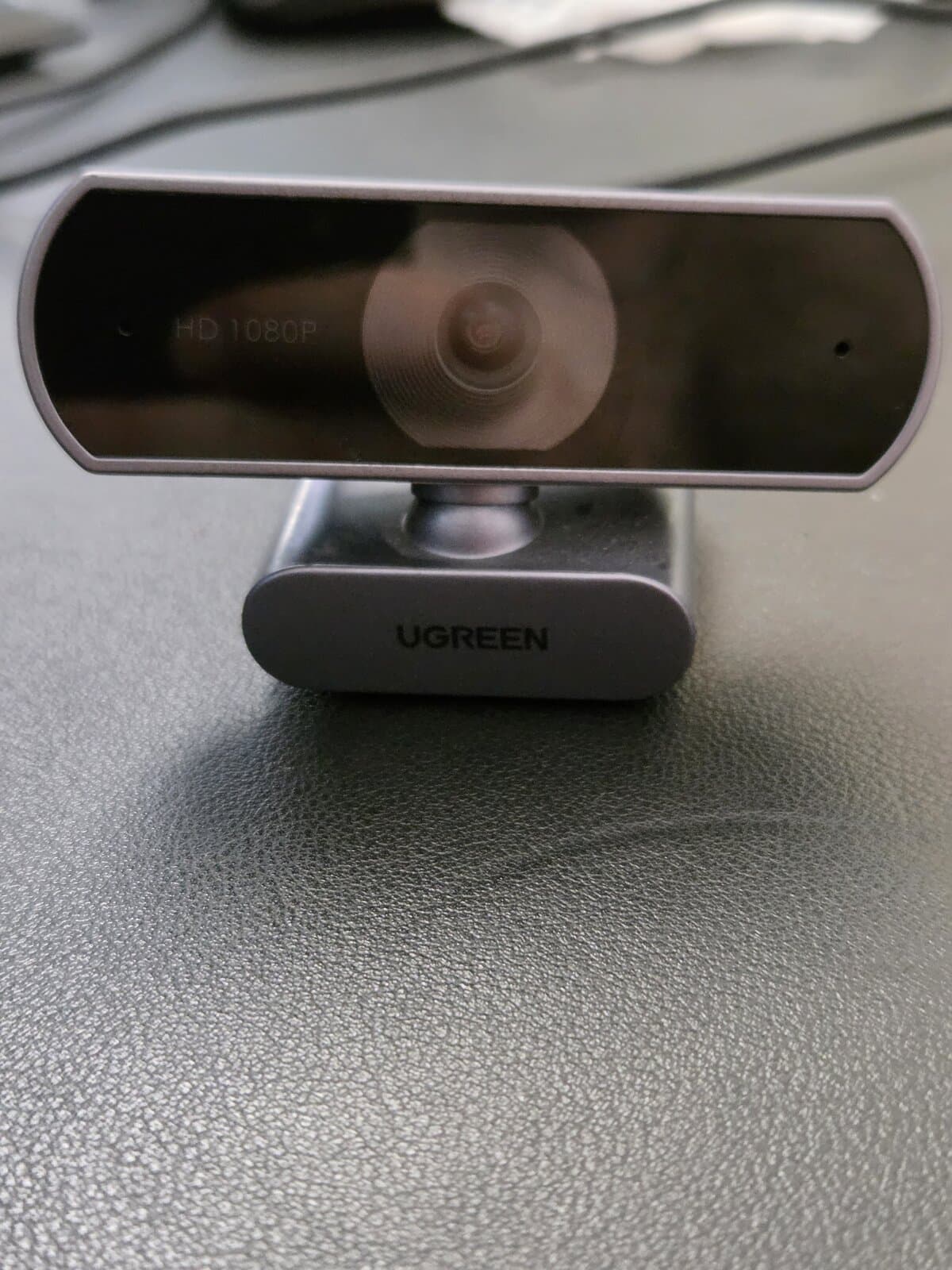 UGREEN 1080p HD webcam with built-in microphone