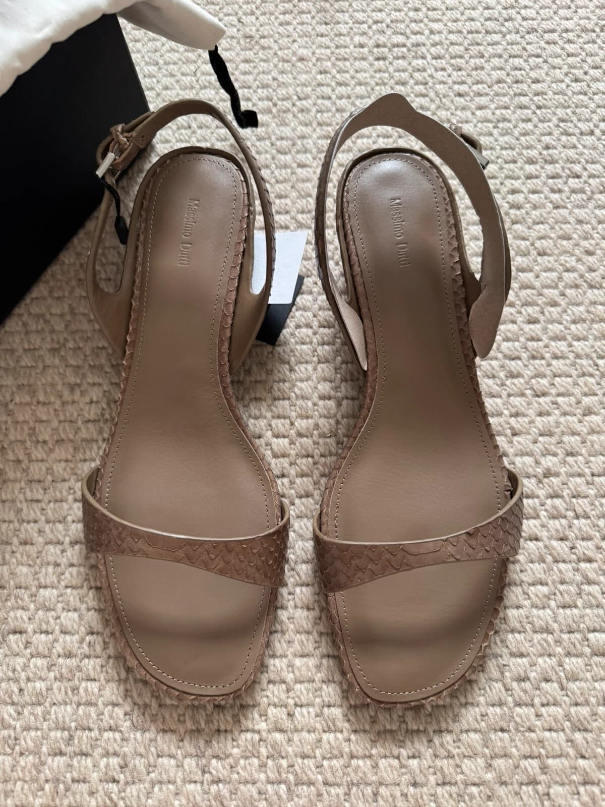 Massimo Dutti leather sandals size 40
